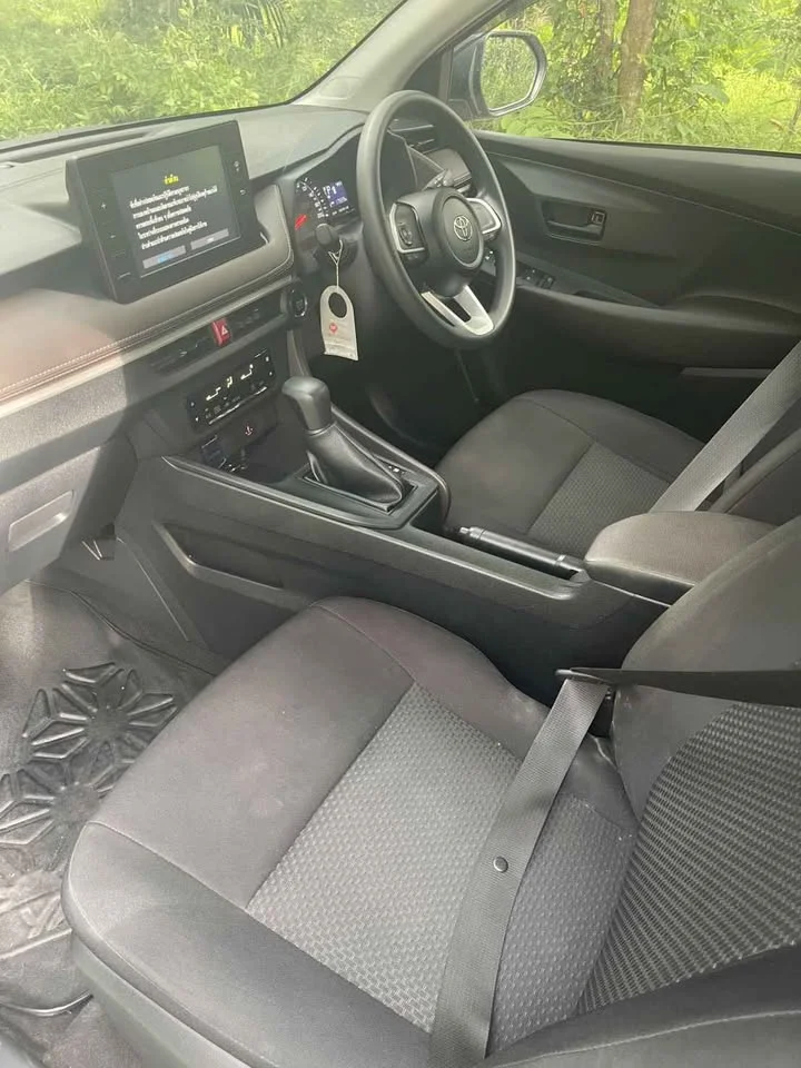 2024 Toyota Yaris ATIV IV 3