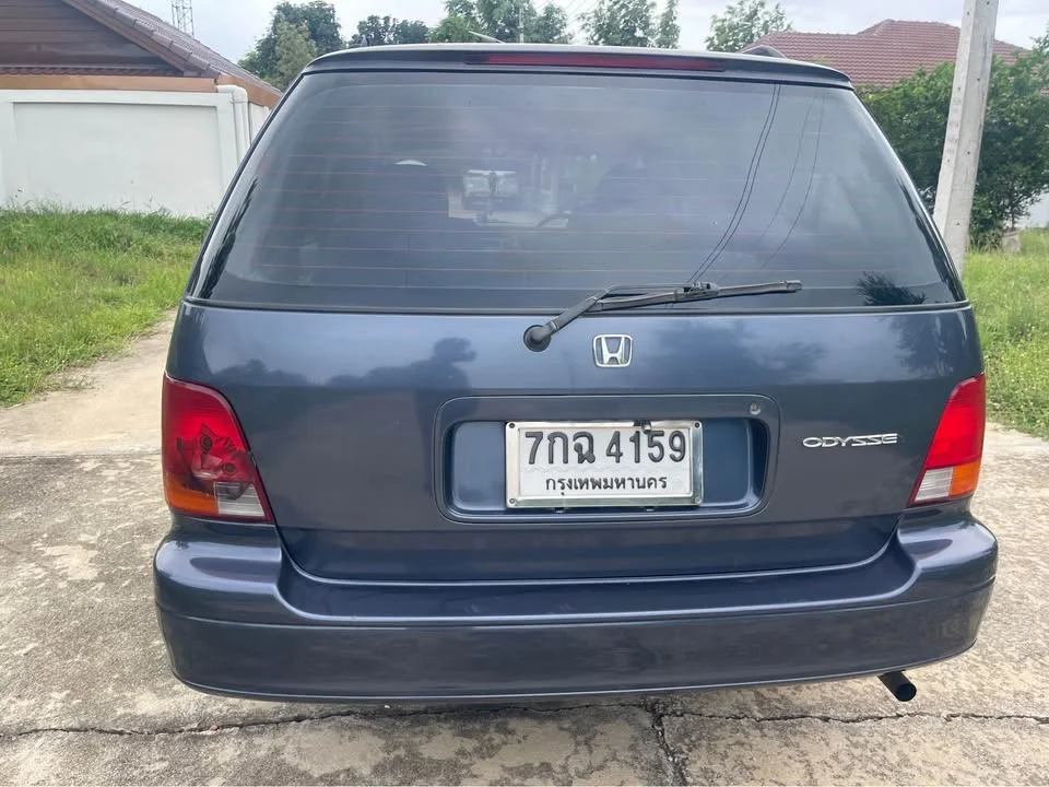1997 Honda Odyssey I 3