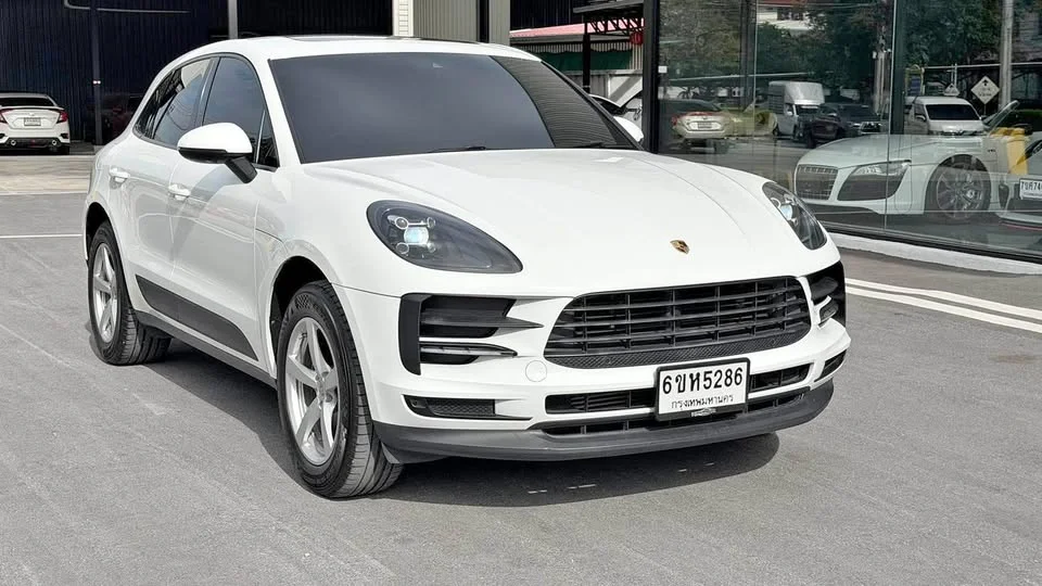 2020 Porsche Macan I 3