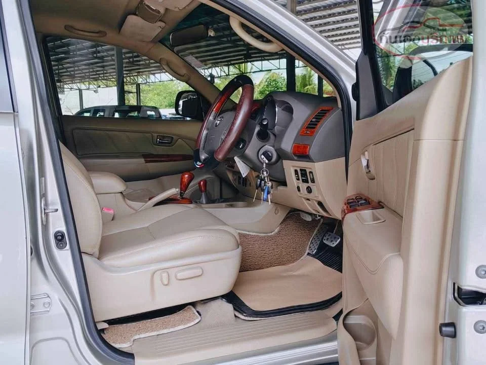 2009 Toyota Fortuner I 2