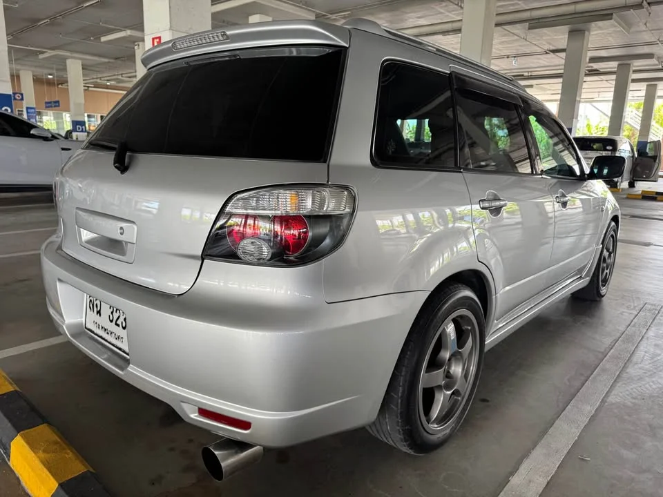 2004 Mitsubishi Outlander I 3