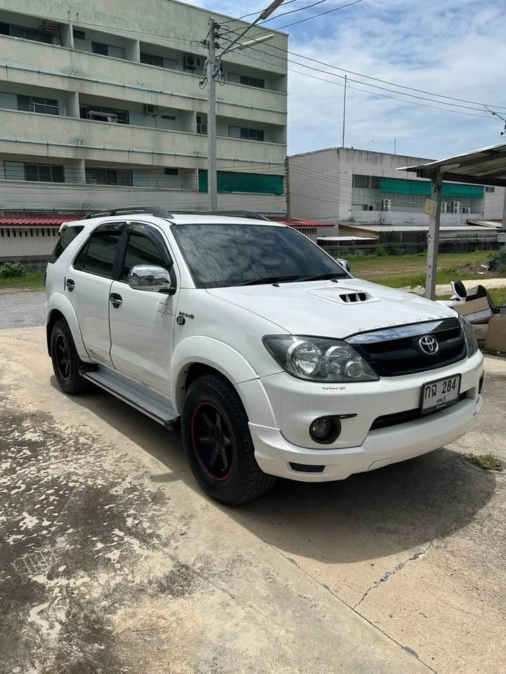 2007 Toyota Fortuner I 3