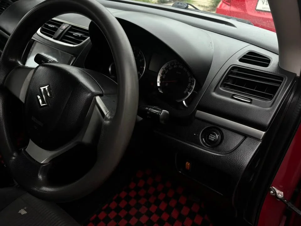 2012 Suzuki Swift II 2