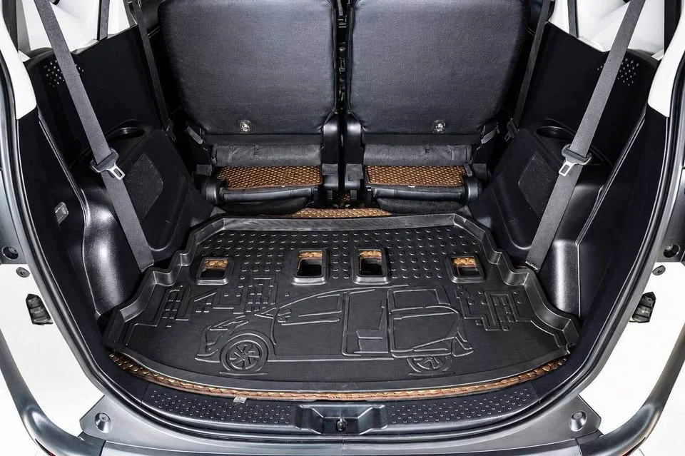 2018 Toyota Sienta II 2
