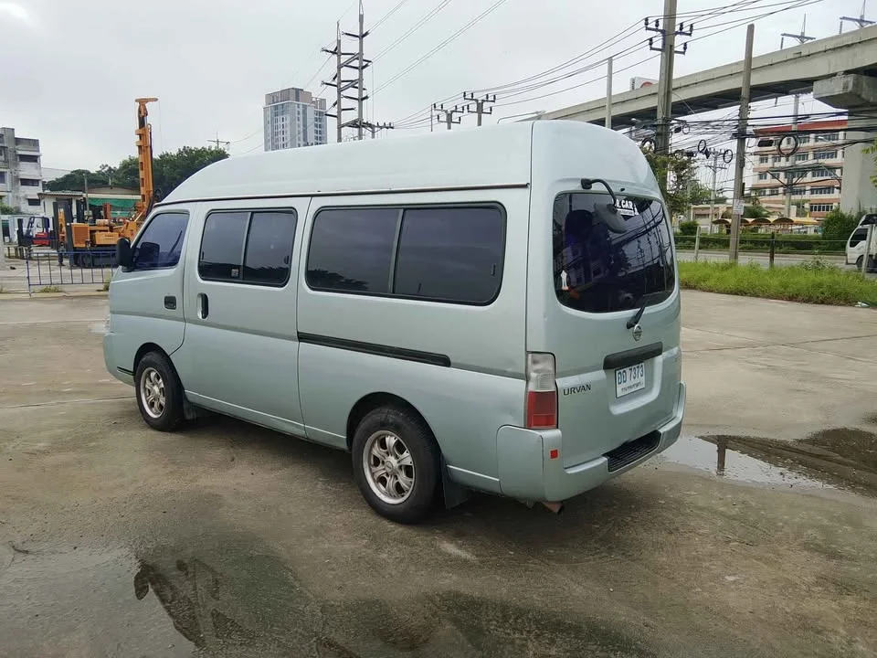 2004 Nissan Urvan V (E25) 2
