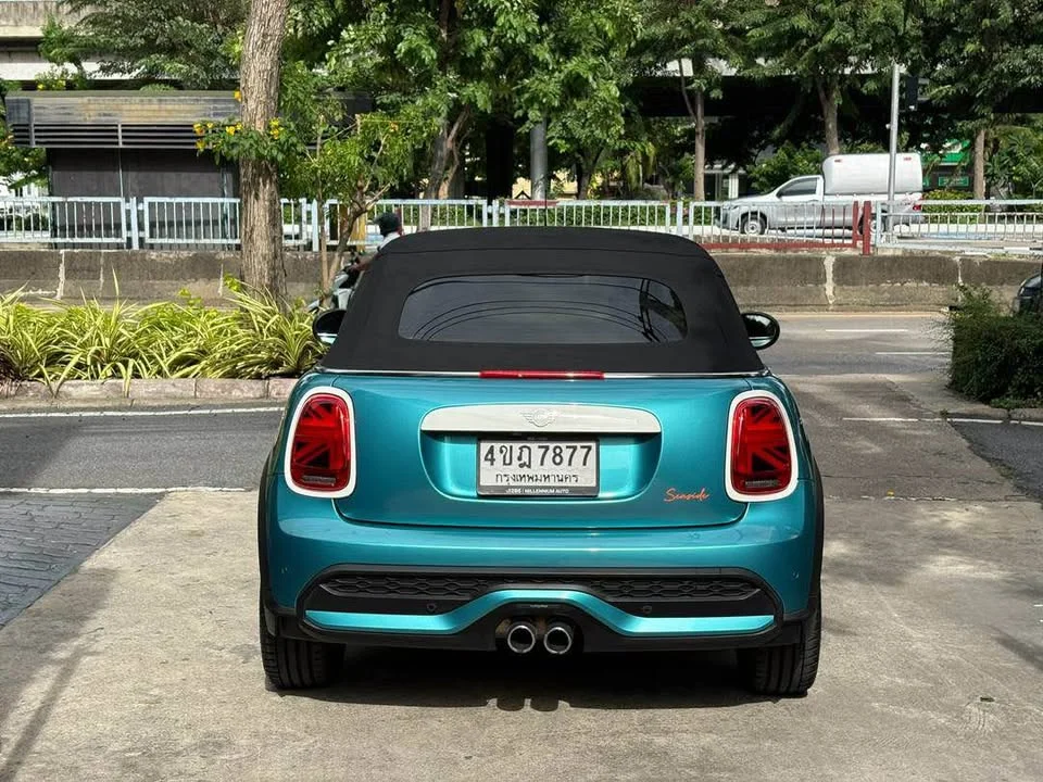 2023 Mini Hatch  III 2