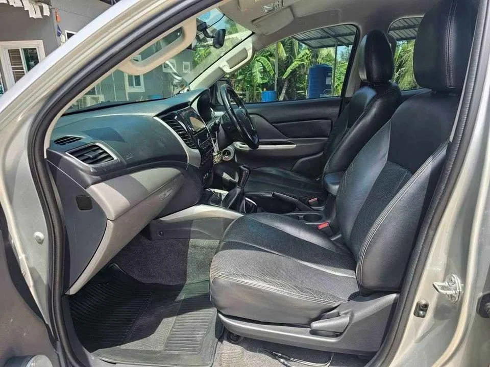 2016 Mitsubishi Triton V 2