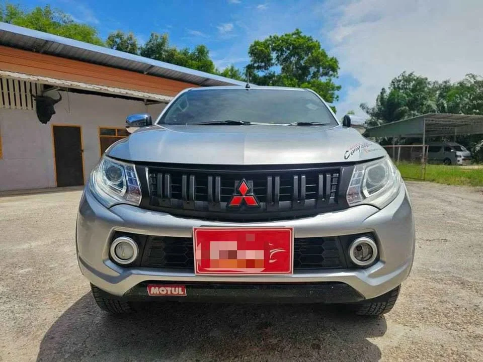 2016 Mitsubishi Triton V 3