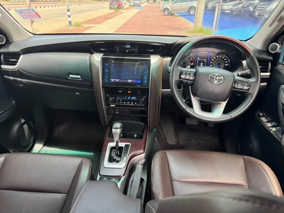 2019 Toyota Fortuner II 3