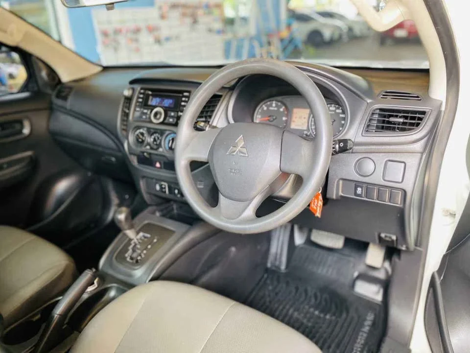 2022 Mitsubishi Triton V 2