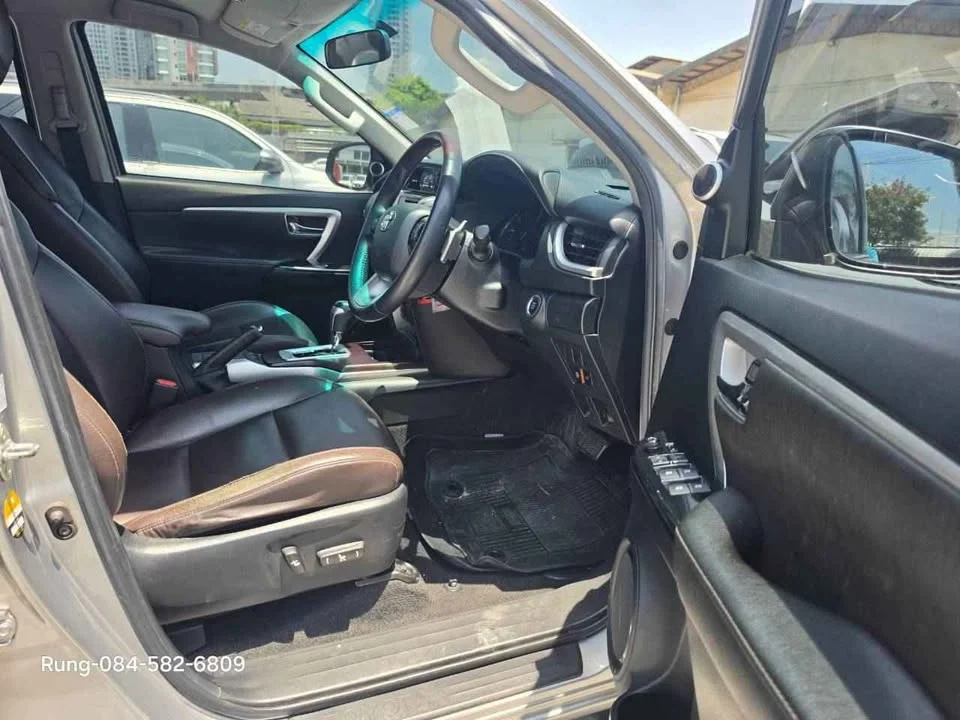 2019 Toyota Fortuner II 2