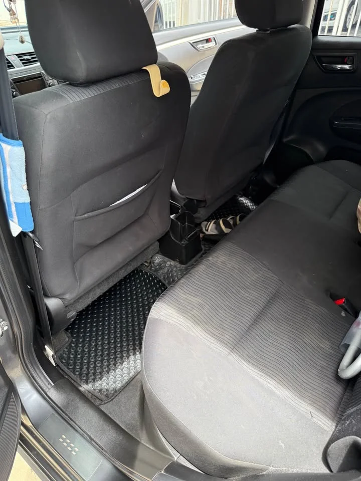 2013 Suzuki Swift II 2