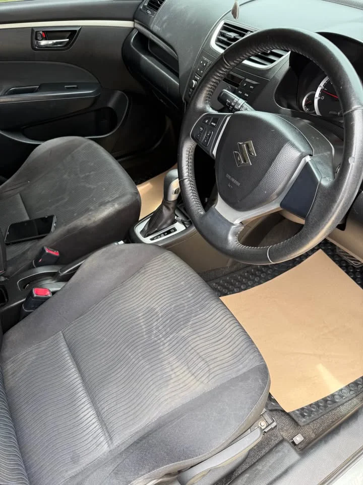2013 Suzuki Swift II 3