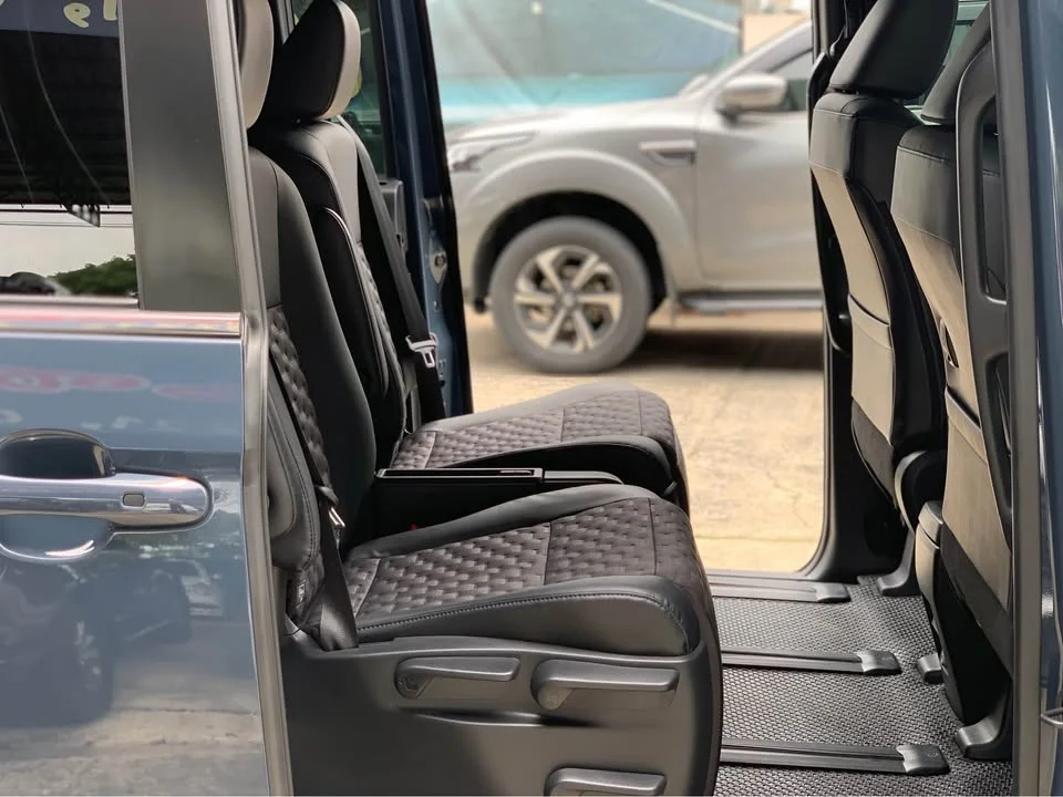 2023 Toyota Voxy IV 2
