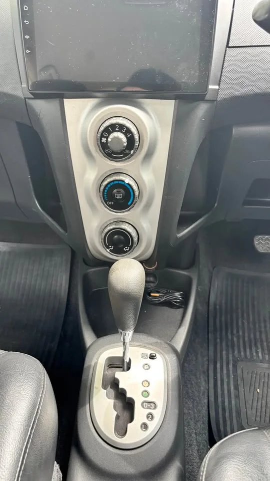 2006 Toyota Yaris II 3