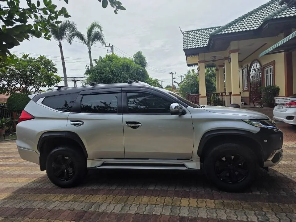 2017 Mitsubishi Pajero Sport III 3