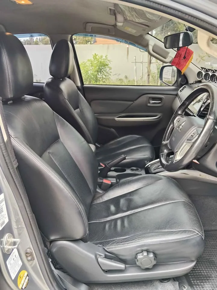 2017 Mitsubishi Triton V 3