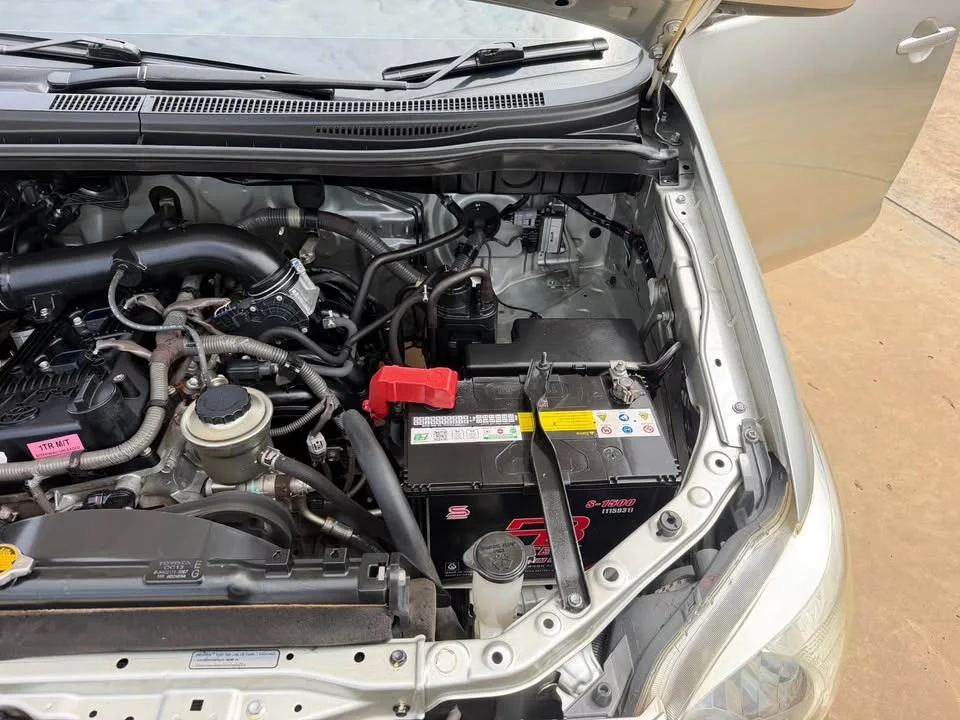 2014 Toyota Innova I 2