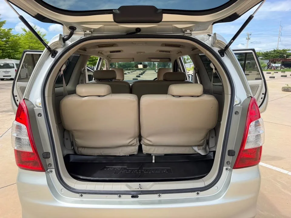 2014 Toyota Innova I 3