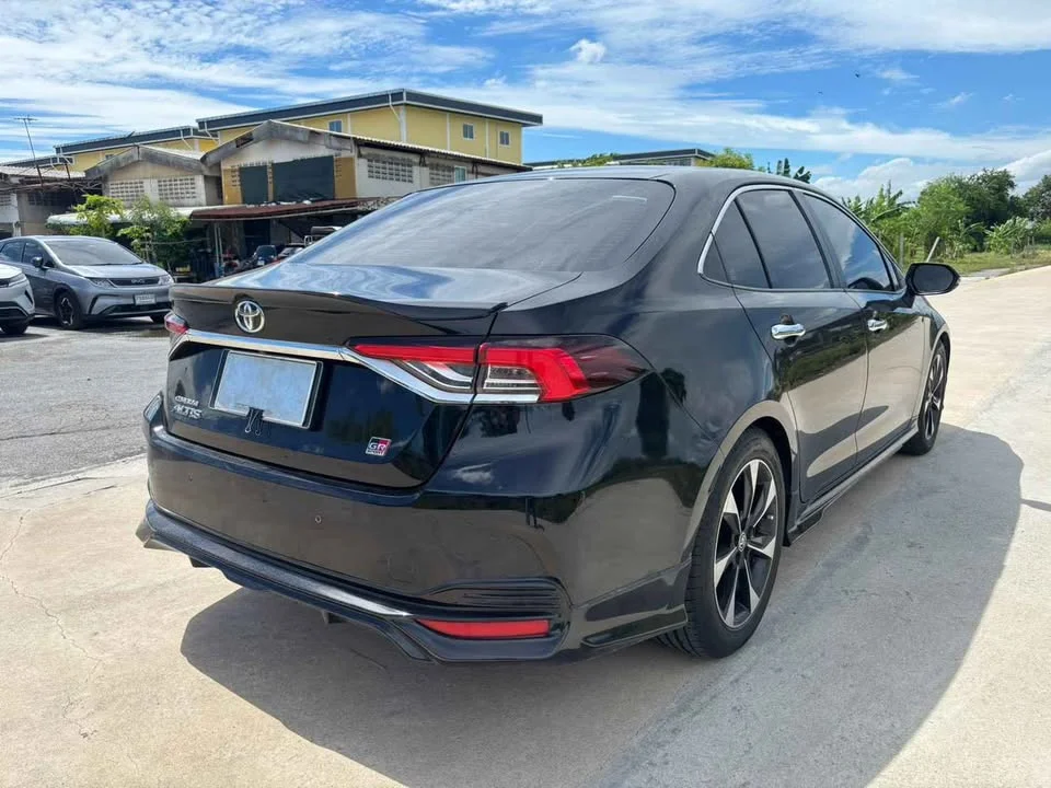 2019 Toyota Corolla Altis XII (E210) 3