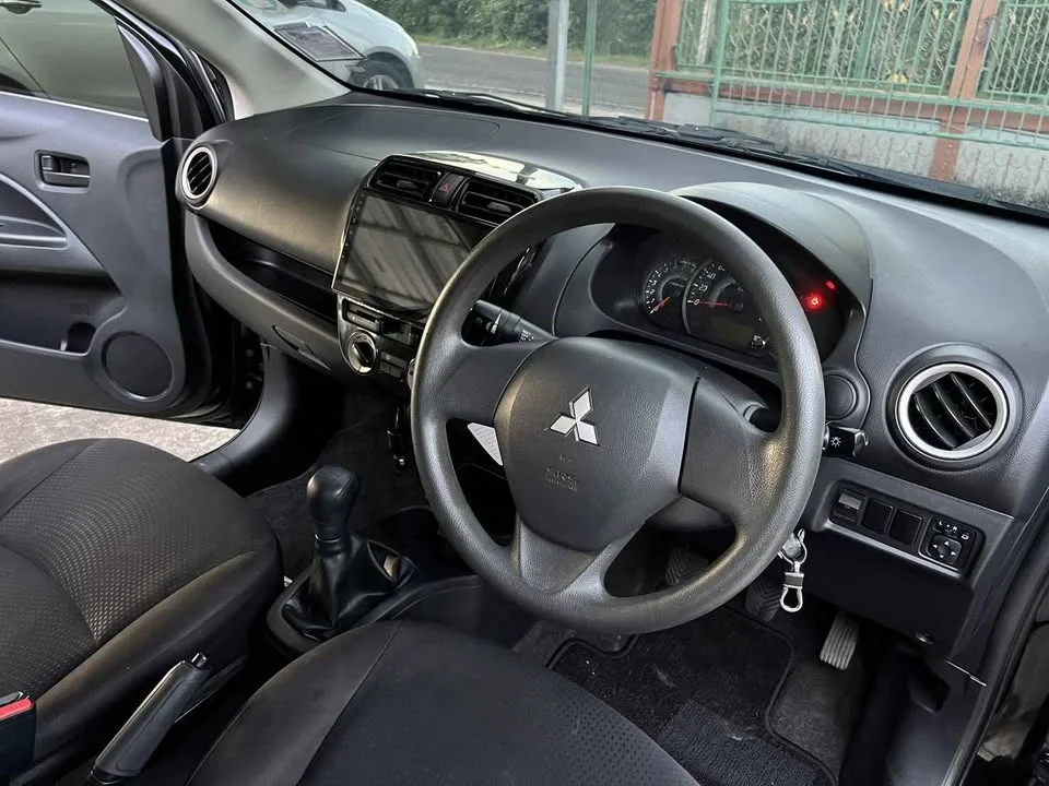 2013 Mitsubishi Attrage VI 2
