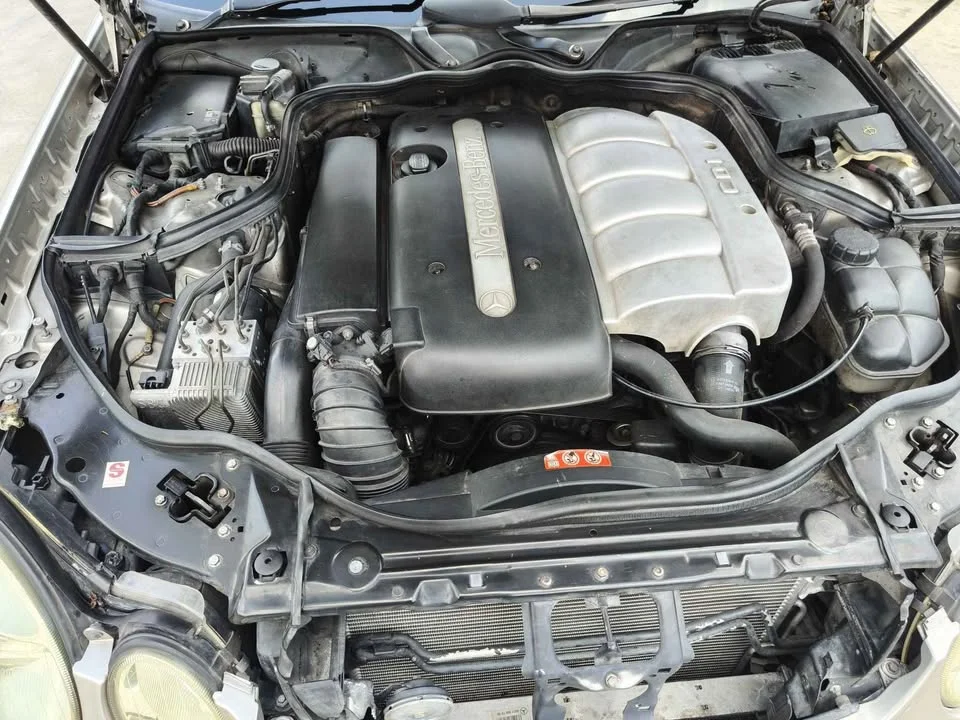 2004 Benz E-Class W211 2
