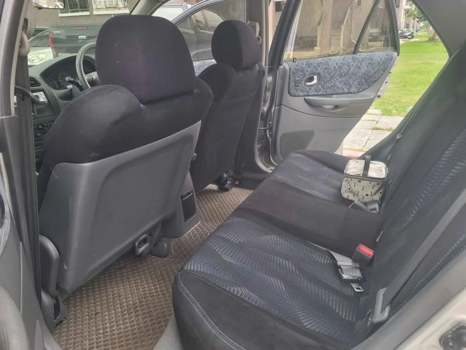 2000 Mazda 323 VIII 3