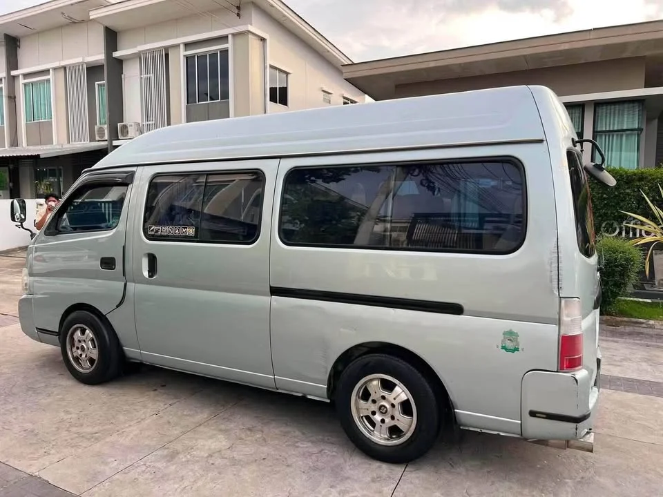 2003 Nissan Urvan V (E25) 2
