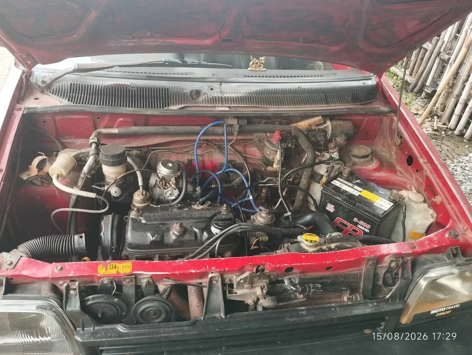 1993 Daihatsu Mira L200 2
