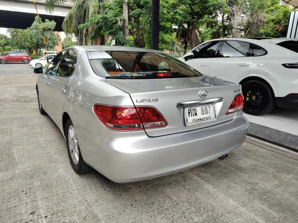 2005 Lexus ES IV 3