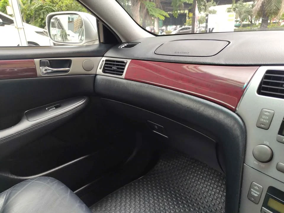 2005 Lexus ES IV 2