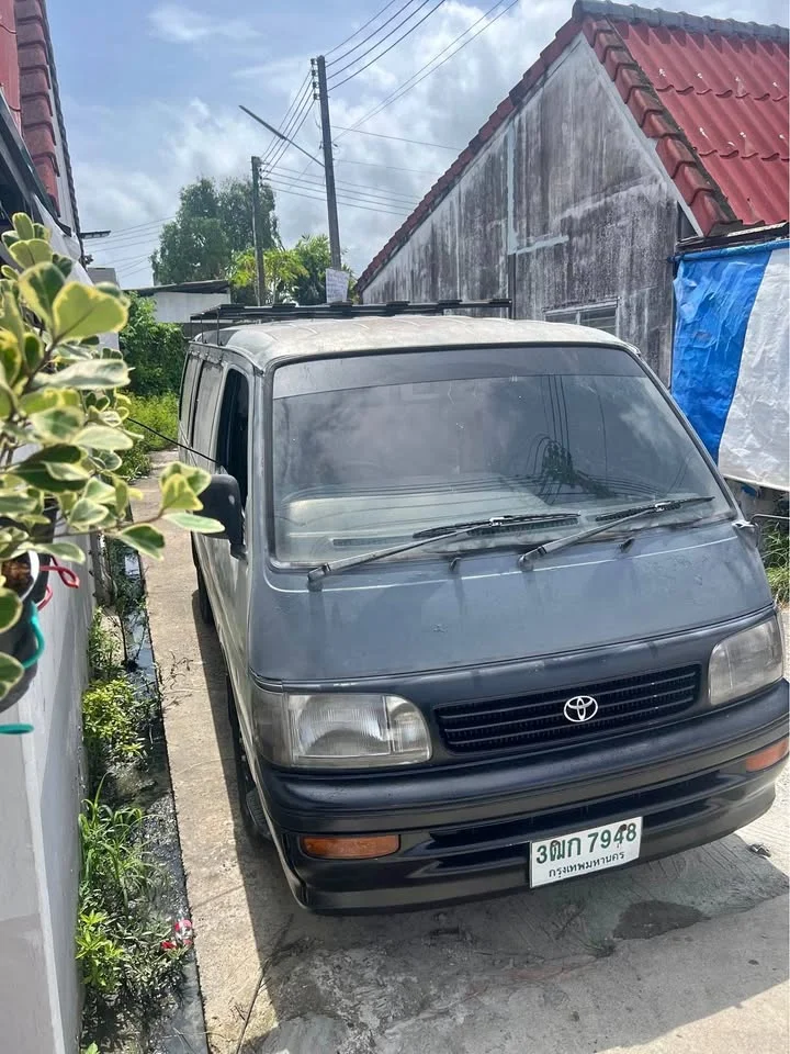 1997 Toyota Commuter IV (H100) 3