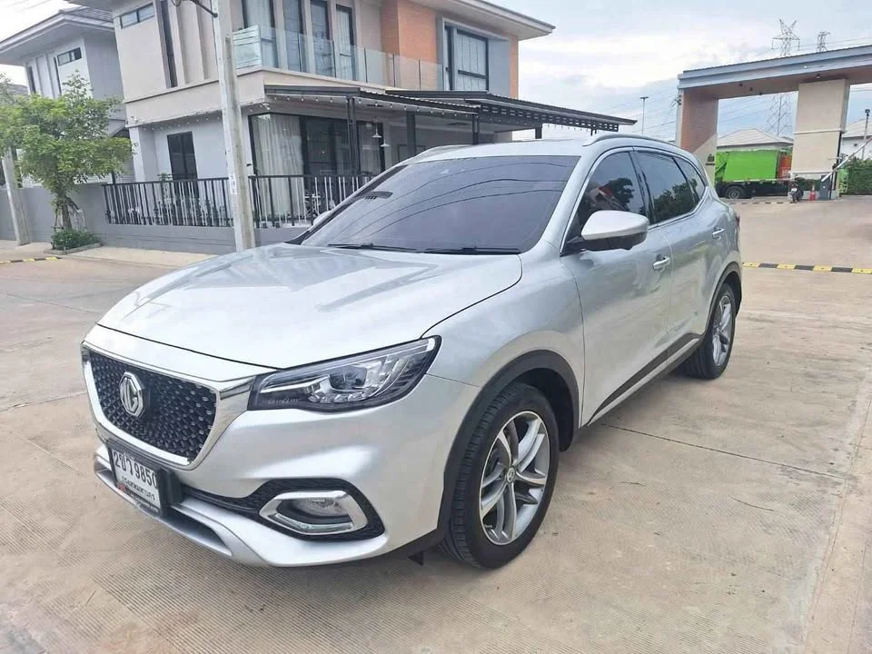 2021 MG HS 2