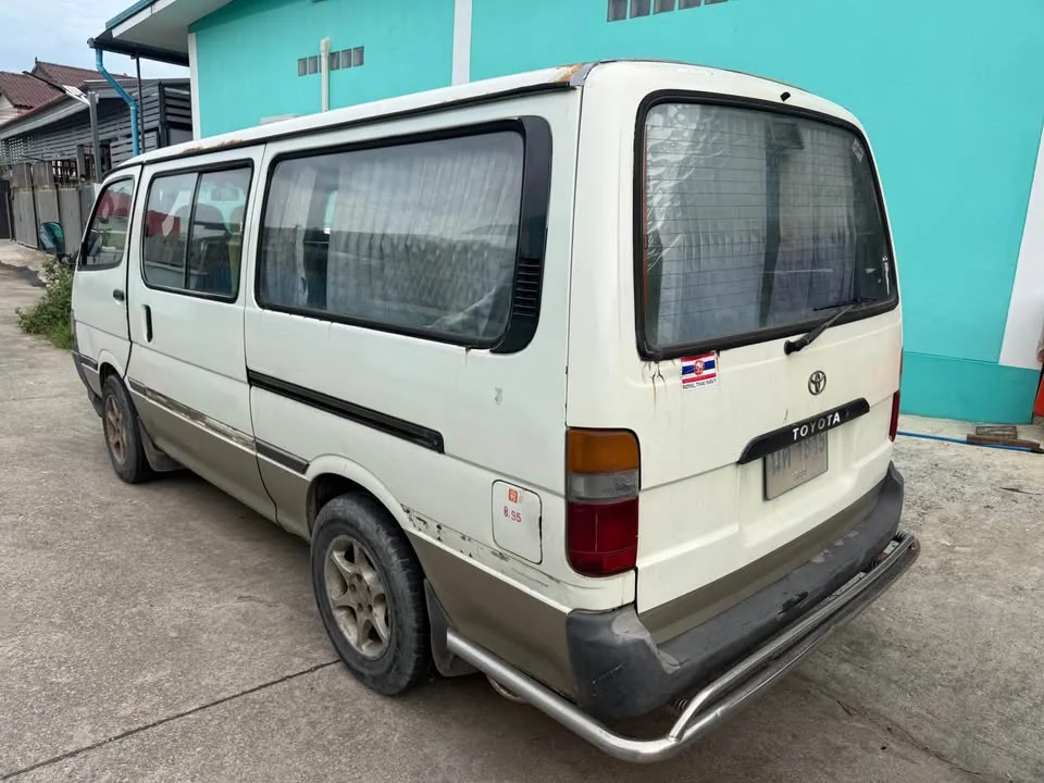 Toyota Commuter IV (H100) 2