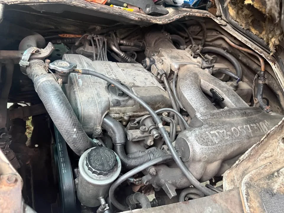 Toyota Commuter IV (H100) 2