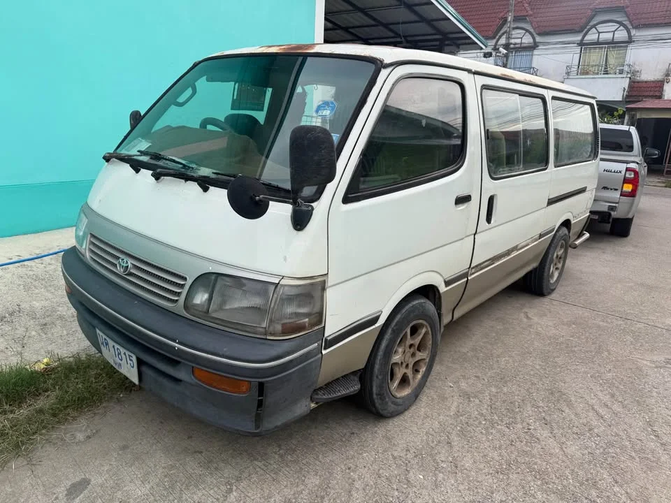 Toyota Commuter IV (H100) 3