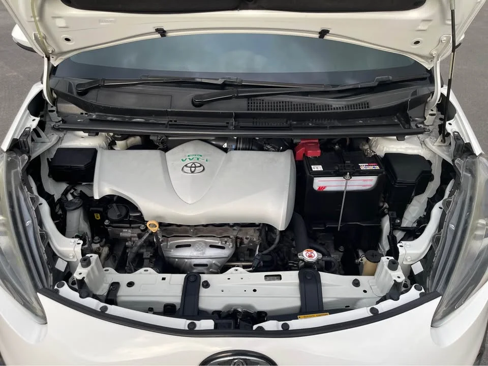 2017 Toyota Sienta II 2