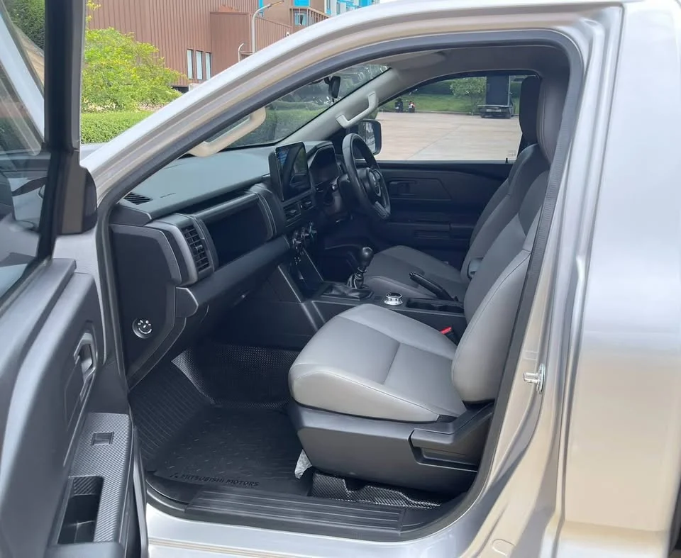2023 Mitsubishi Triton VI 2