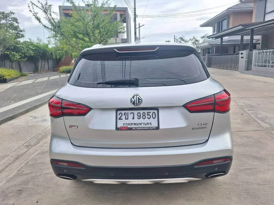 2021 MG HS 3