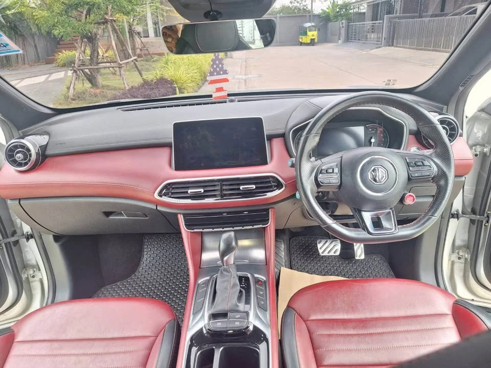 2021 MG HS 2
