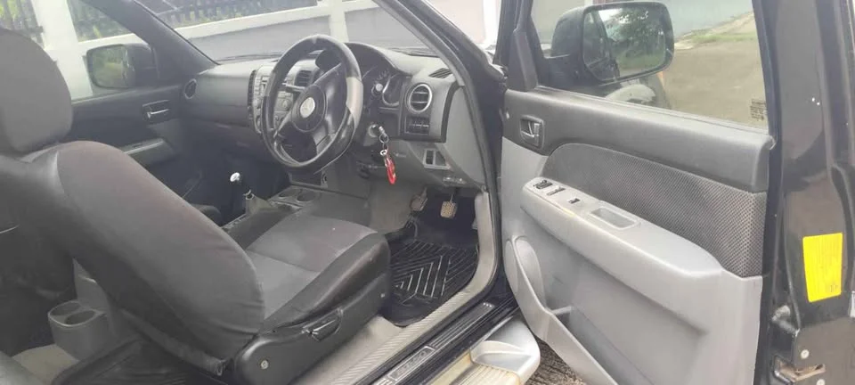 2011 Mazda BT-Series I 2