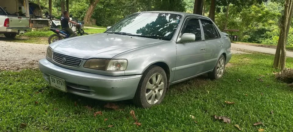 1997 Toyota Corolla Altis VIII (E110) 3