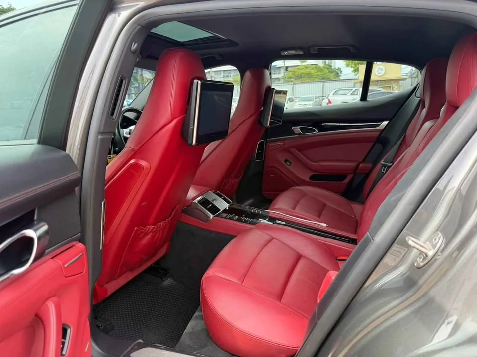 2016 Porsche Panamera I 3