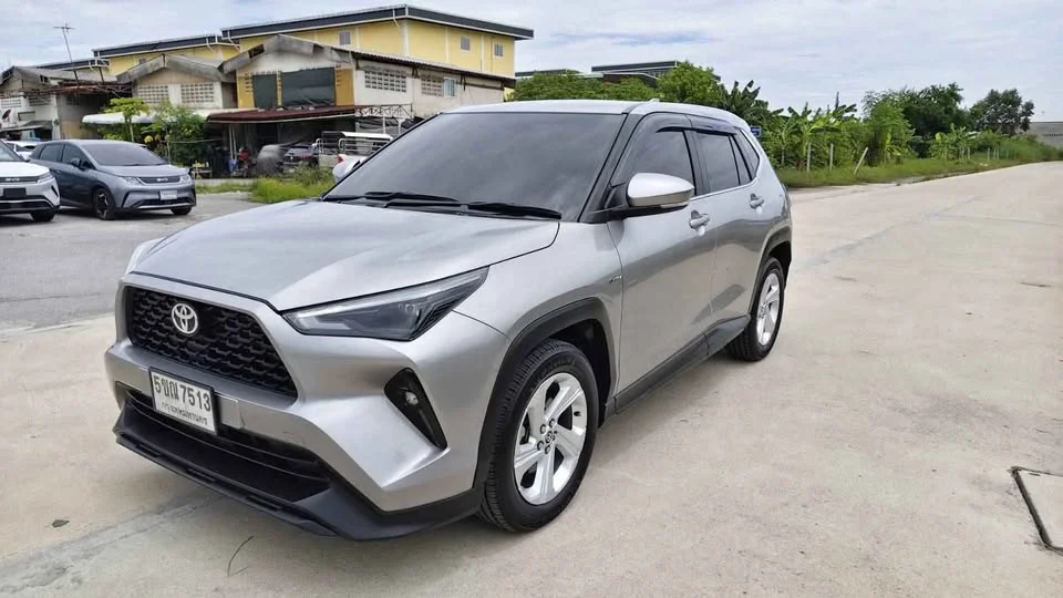 2024 Toyota Yaris Cross AC200 2
