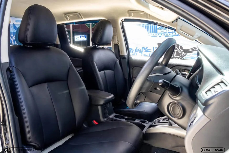 2015 Mitsubishi Triton V 3