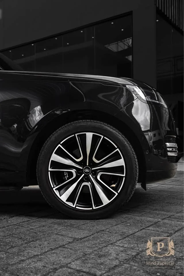 2024 Land Rover Range Rover V 2
