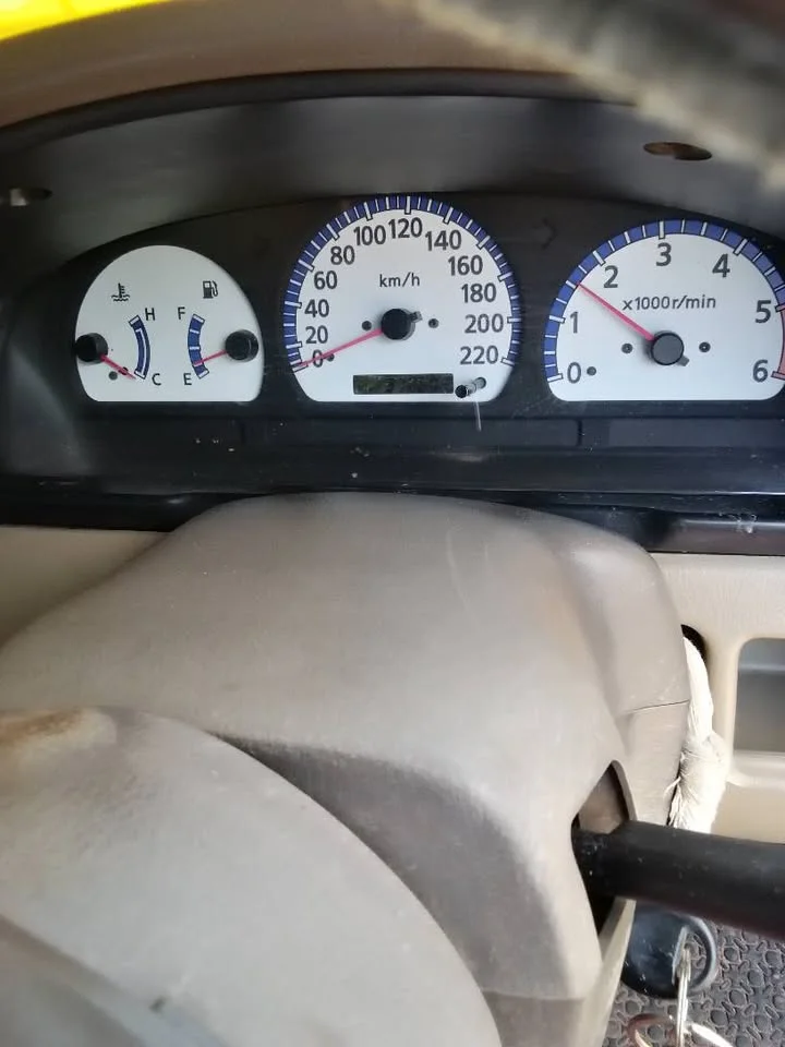2005 Nissan Frontier I 3