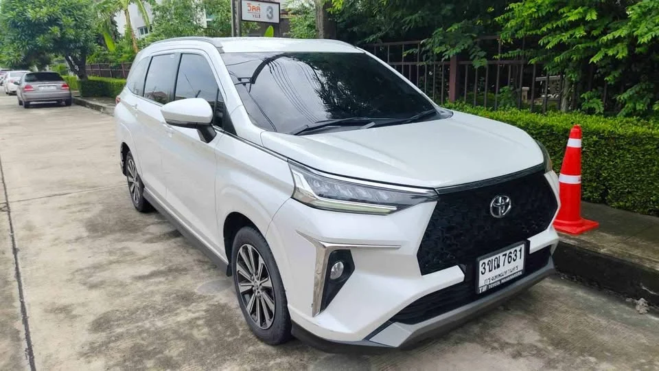 2022 Toyota Veloz III 3