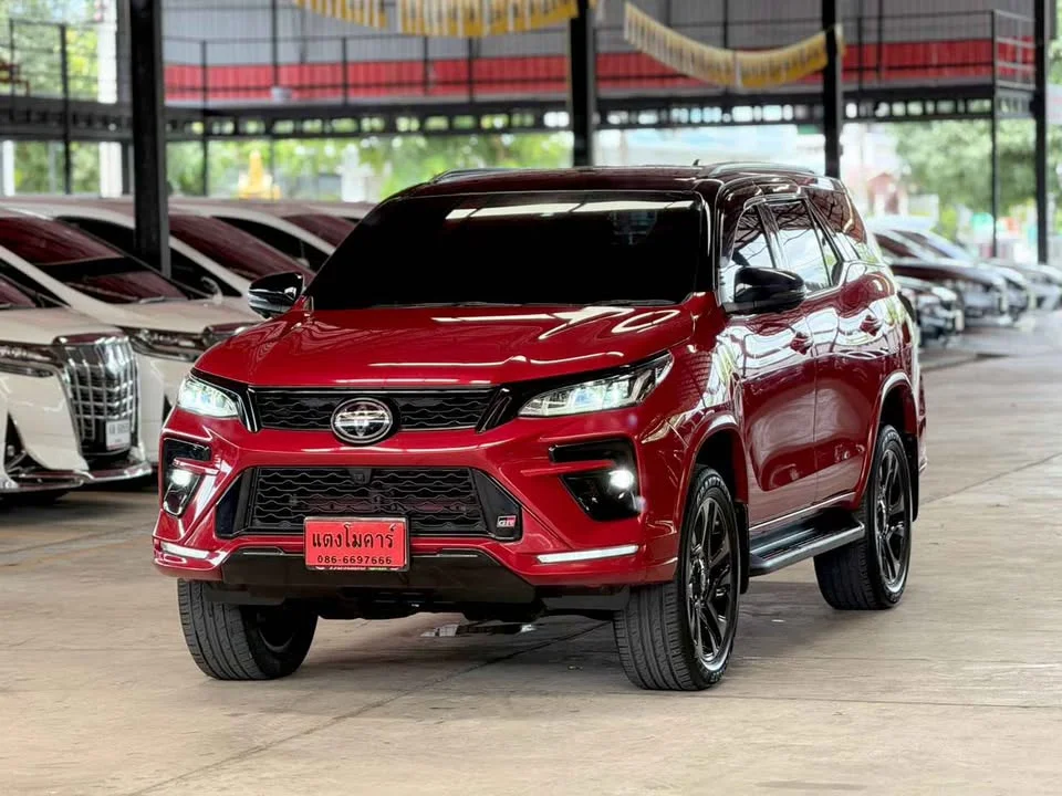 2022 Toyota Fortuner II 3