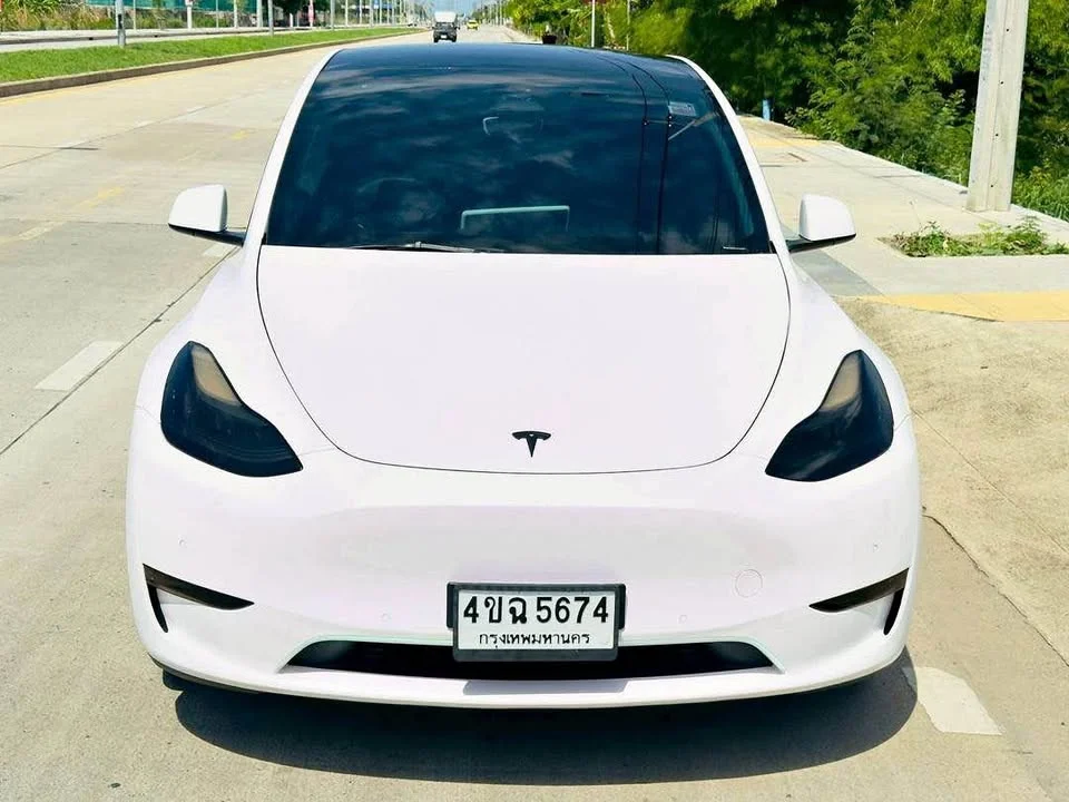 2023 Tesla Model Y 3